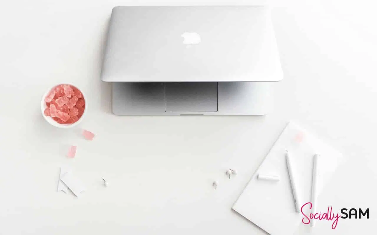 Start up tools Header (1) Having the right tools for your start-up can be invaluable to help get started. Here are 10 start-up tools that I couldn't manage without