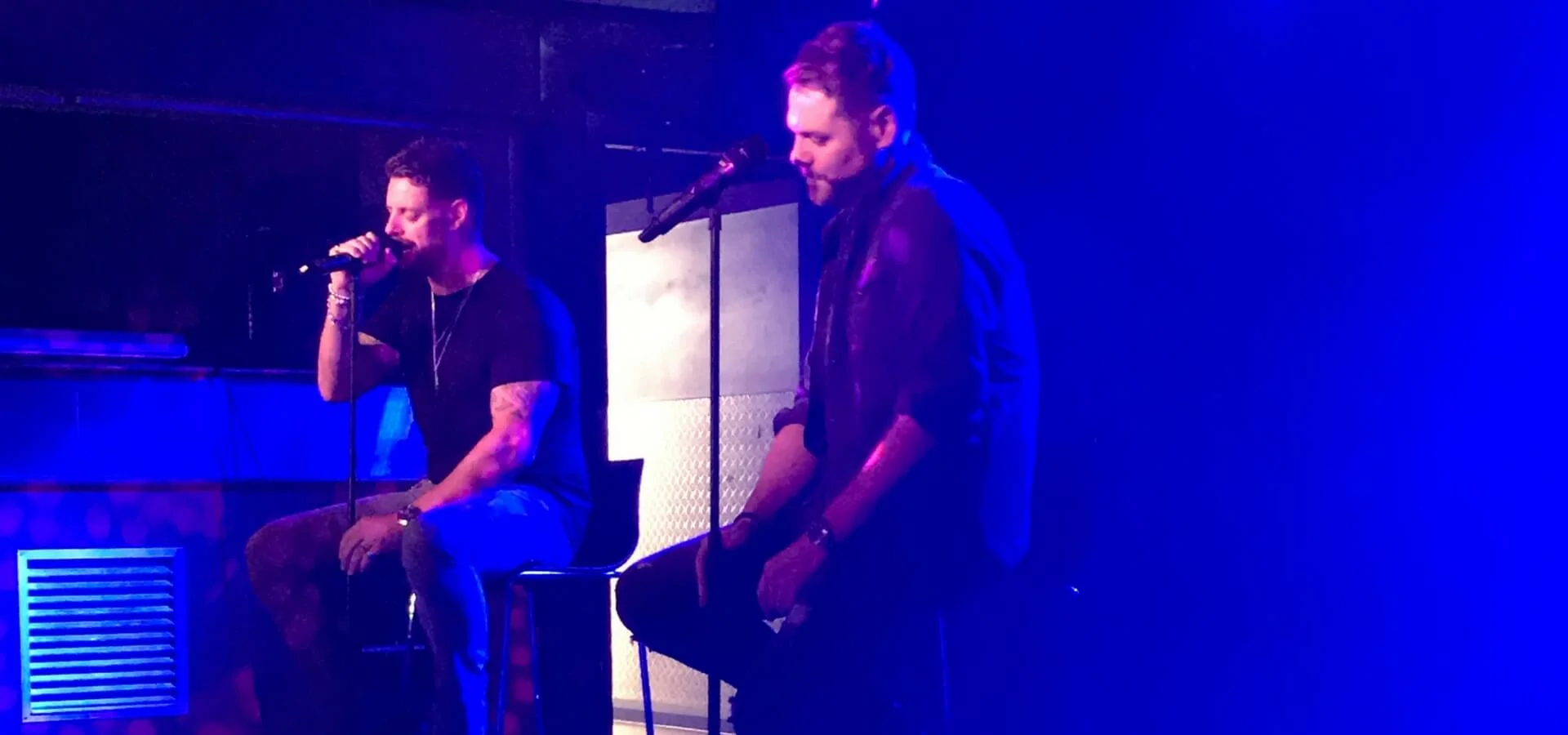 I make no secret of my love of Irish boybands, namely Boyzone. I've got a new love. Boyzlife. A combination of Keith Duffy and Brian McFadden