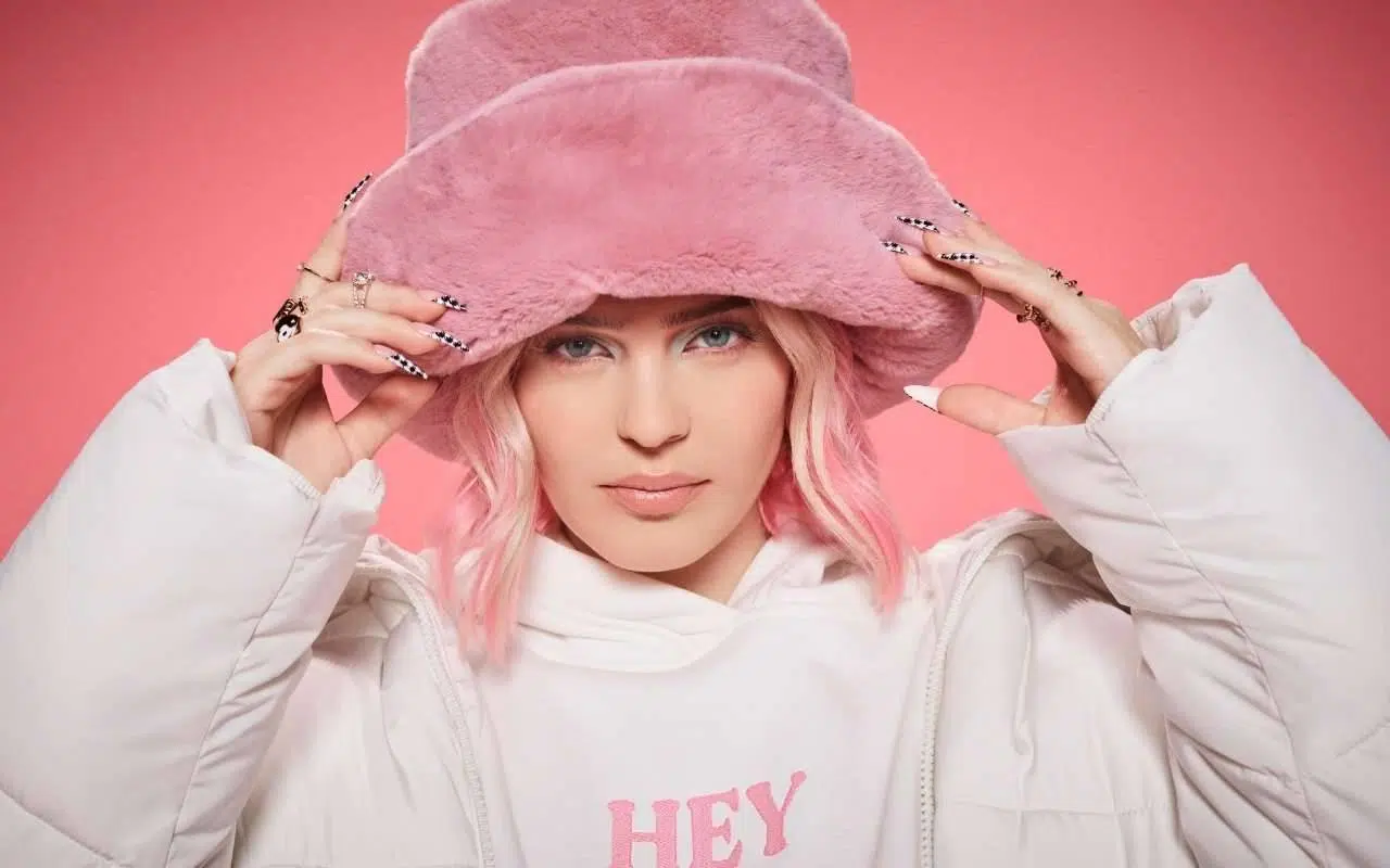 New Look Anne Marie Collection