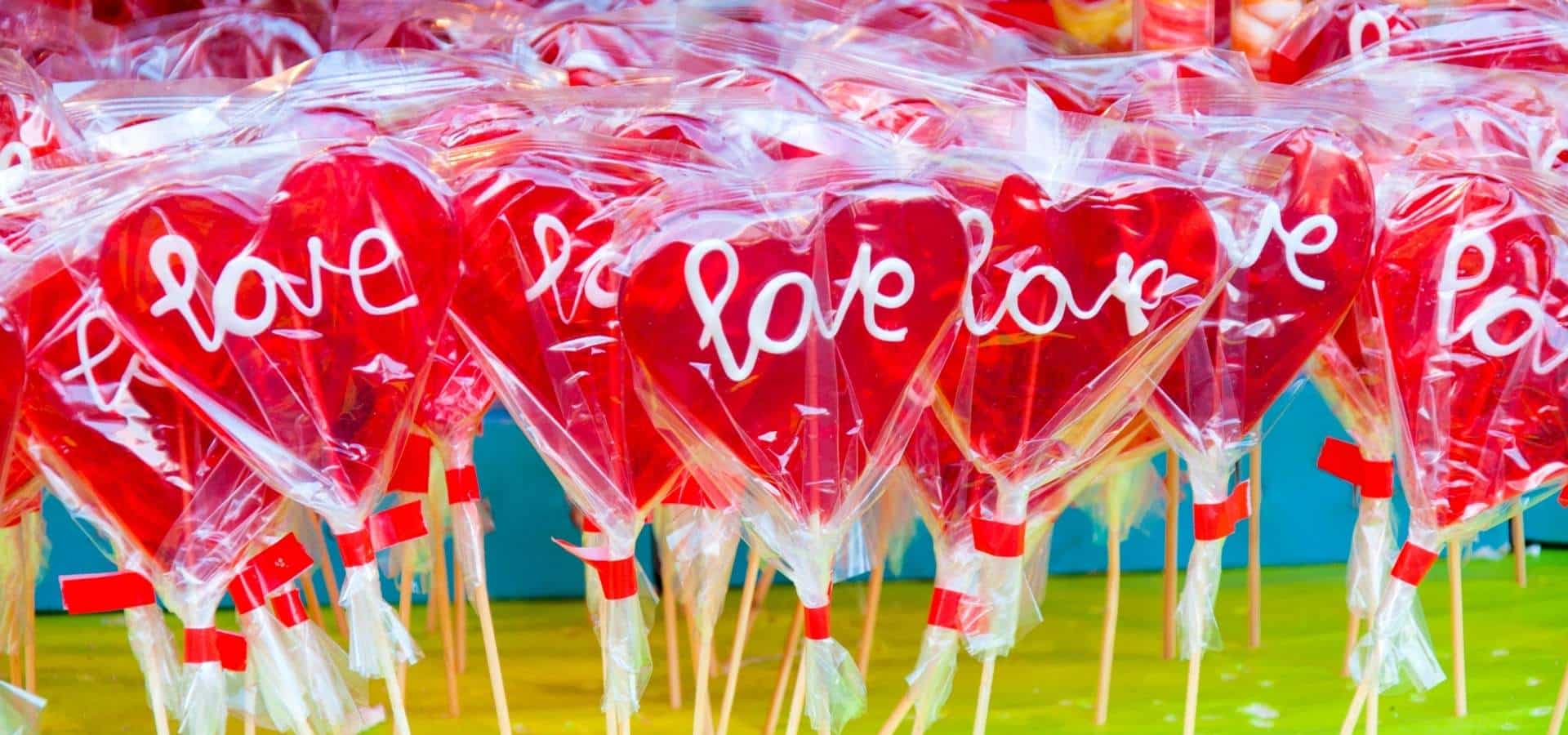Situationship L2 A situationship is that confusing part between dating and a committed relationship. But you may not realise that you're in a situationship